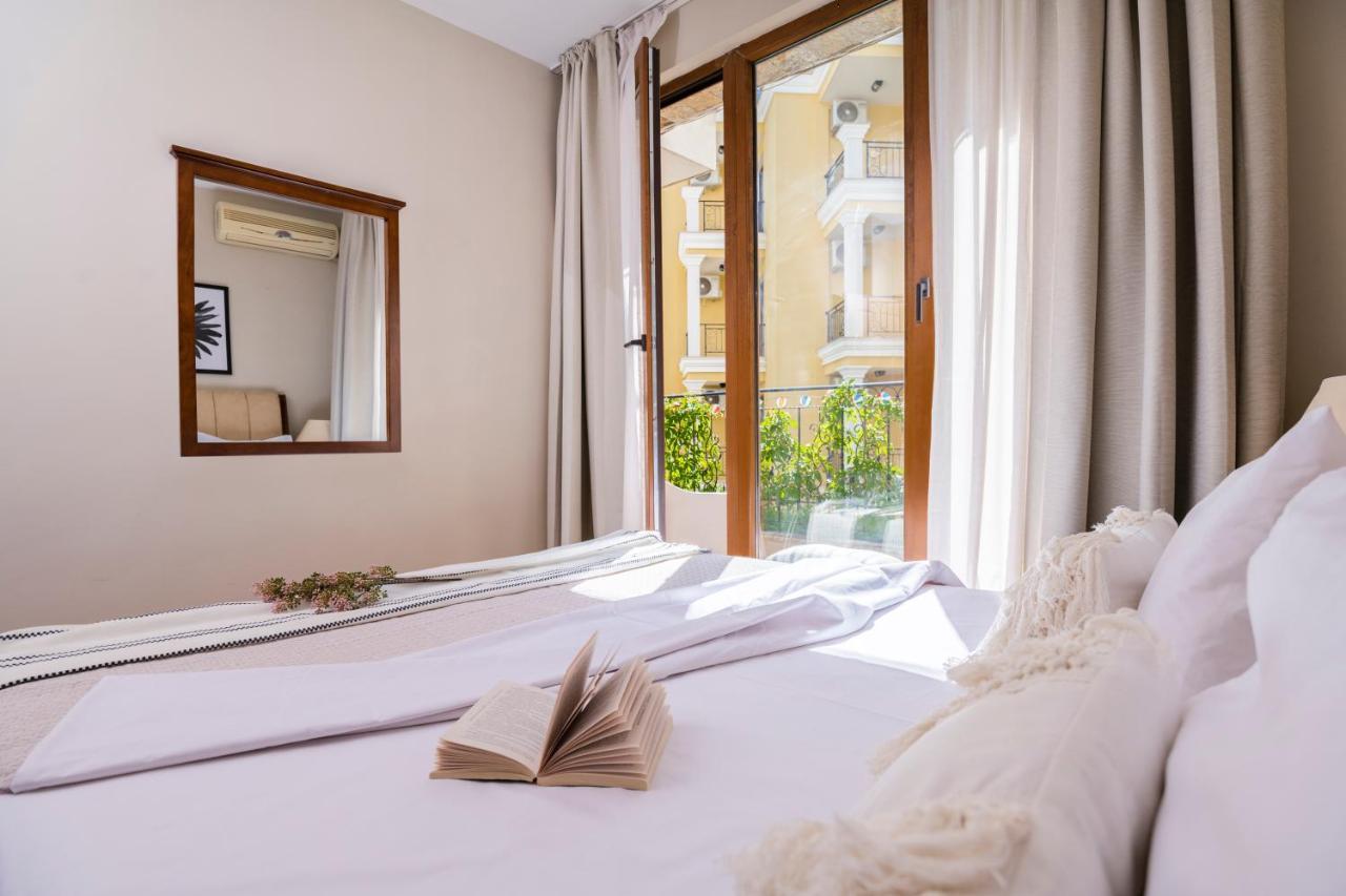 Royal Bay With Self Check-in Aparthotel